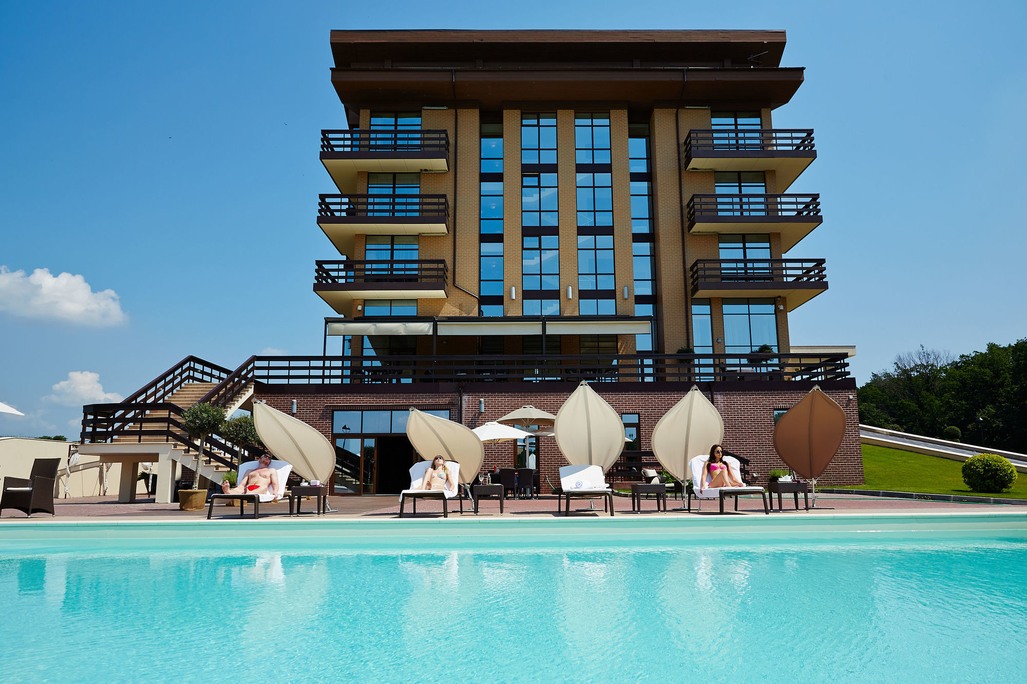 Superior Golf And Spa Resort Carcóvia Exterior foto